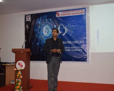 Contemporary Trends in SupplyChain - Key Note Speech at SIOM Nashik Ecommerce Workshop Supplychain Lecture Scmconsulting Scmcourse Sccourse Supplychaincareer Supplychainiot Logisticscourse Supplychaincasestudy Logisticscasestudy Ecommercecasestudy Supplychain Logistics Gstsupplychain Gstlogistics Alvislazarus Scmlecture Logisticslecture Supplychainconsultant Logisticsconsultant Gstconsultant Scmiotconsultant Scmconsultantindia Supplychain Consultant Bangalore